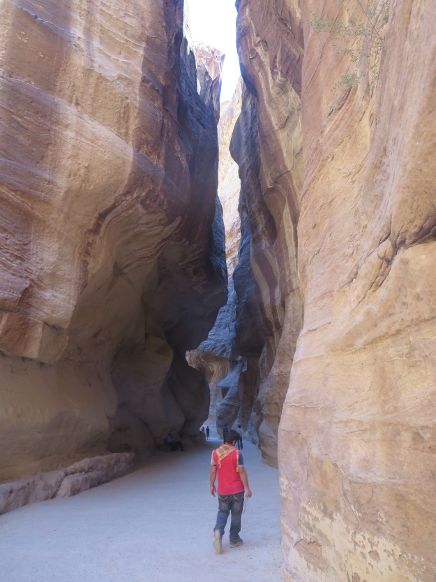 The siq winds through the split in the rock face